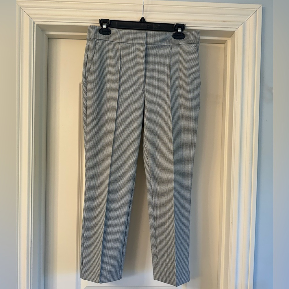 NW Ann Taylor Grey Dress Pants - Size 6